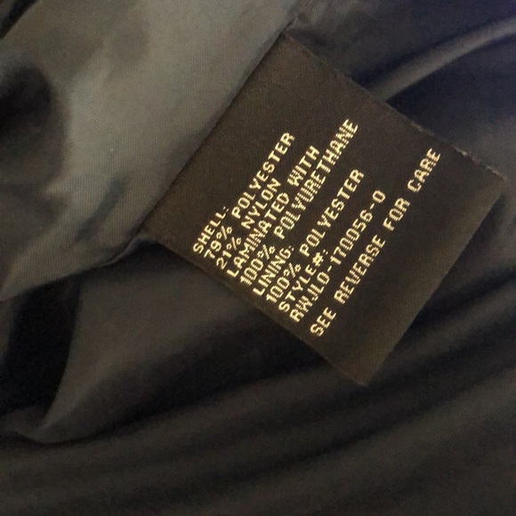 Be Boundless Women’s Thin Raincoat Jacket - Picture 8 of 8